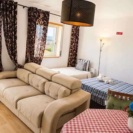 Apartment Spacious With 4 Bedrooms *