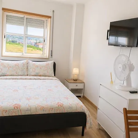 Spacious With 4 Bedrooms Lisbon