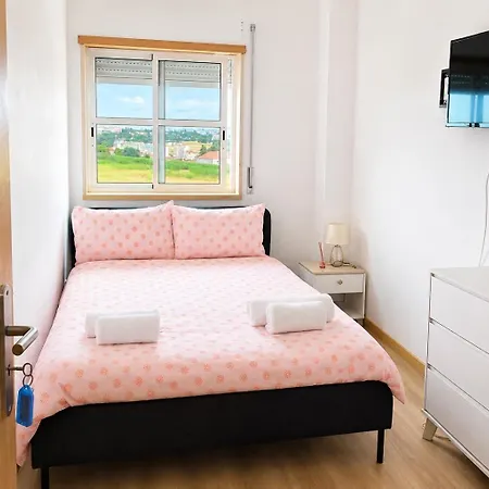 Apartment Spacious With 4 Bedrooms Lisbon